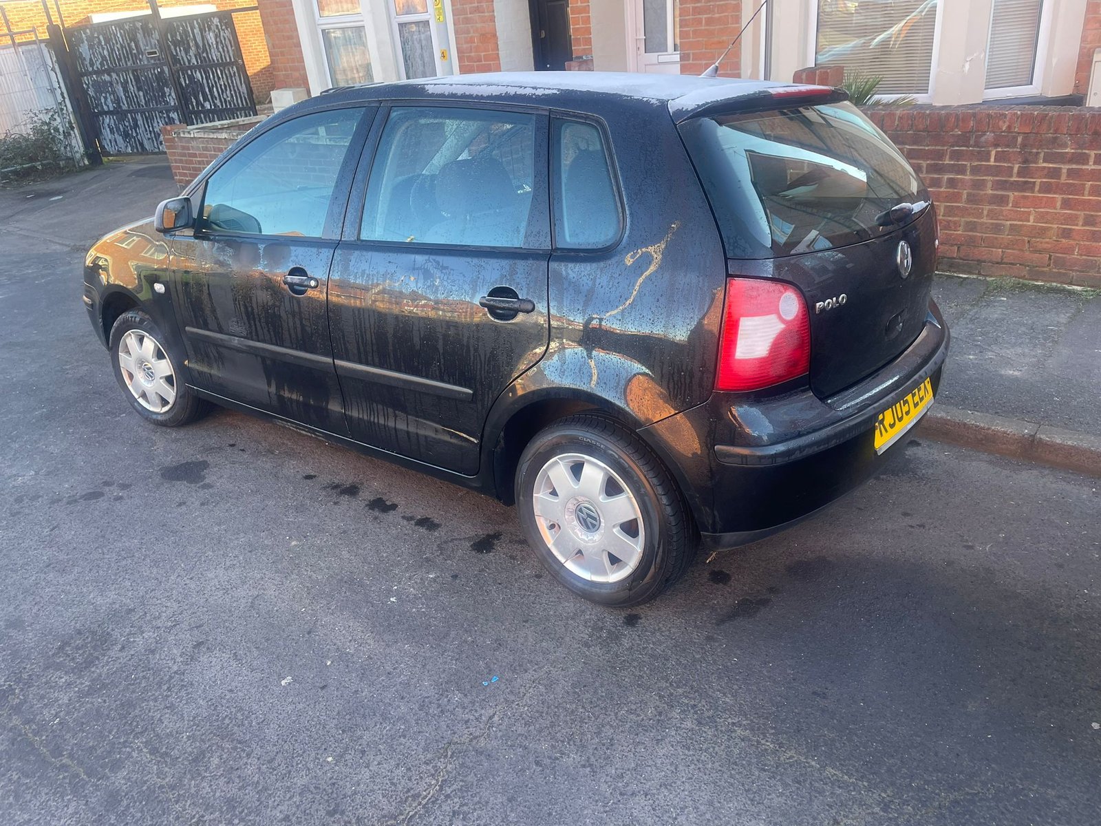 VW POLO 1.6 PETROL